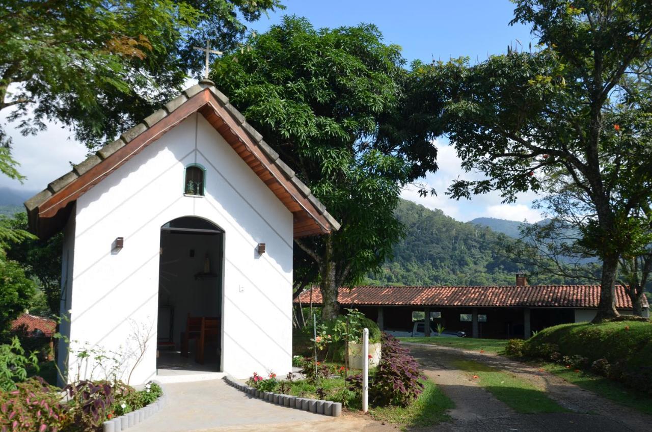 Pousada Nossa Senhora Penedo  Exterior foto The Chapel of the Holy Family